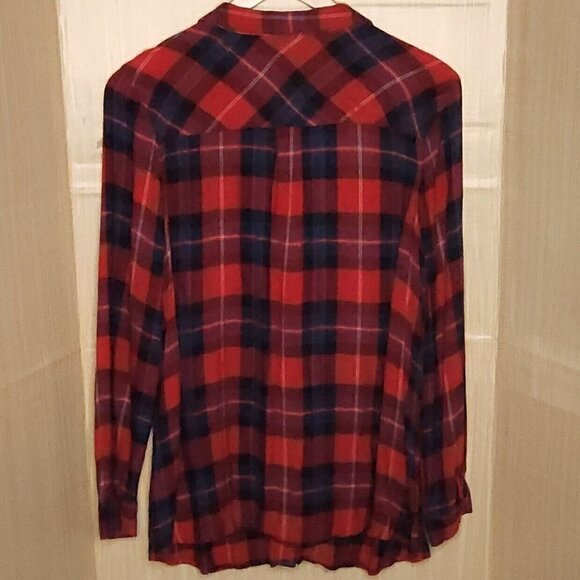 Maurices Womens Plus Red Plaid Flowy Button Down Top 2X - Picture 2 of 6